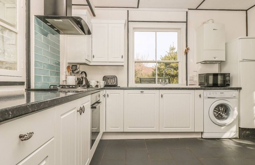 Lelant Cottage | BOUNDYS HOUSE, pet friendly, country holiday cottage in St Ives
