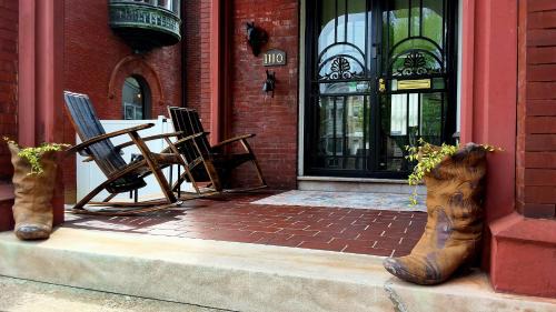 Old Louisville Bed & Breakfast | Bourbon Barrel Inn Bed & Breakfast