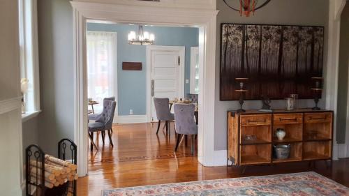 Old Louisville Bed & Breakfast | Bourbon Barrel Inn Bed & Breakfast