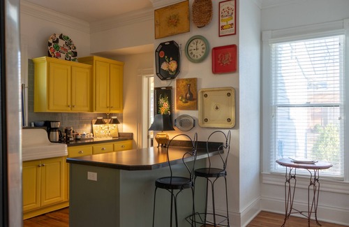 Bardstown Cottage | Bourbon Cottage, 2 BR, Downtown Historic Bardstown next to Bakery!