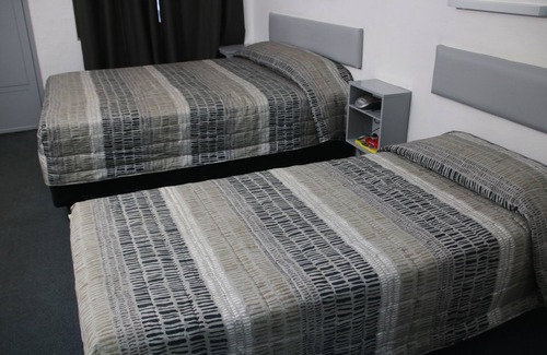 Bundaberg West Hotel | Bourbong Street Motel