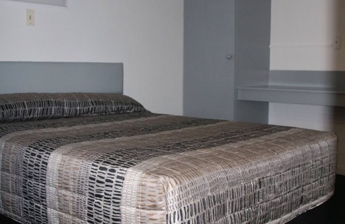 Bundaberg West Hotel | Bourbong Street Motel