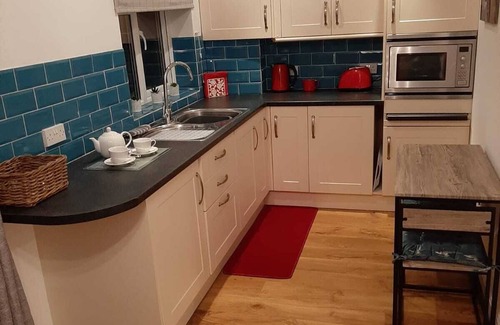Bloxham Apartment | Boutique 1 bedroom Annexe, nestled in the beautiful thriving village of Bloxham.