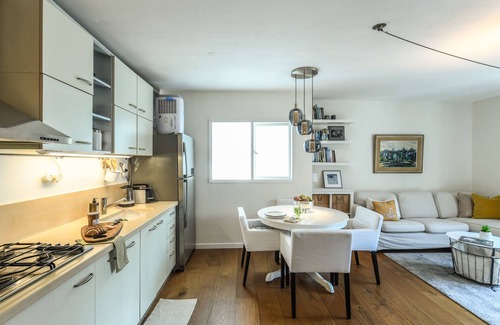 Tel Aviv City Center Apartment | Boutique 1BR Apt with parking