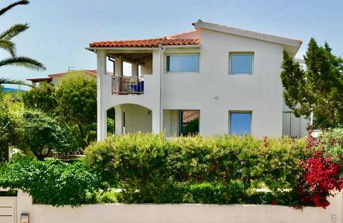 Pittulongu House | Boutique Art Villa Maria