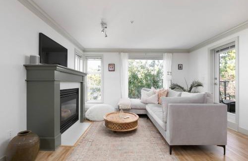Kitsilano Apartment | Boutique Beach Apartment