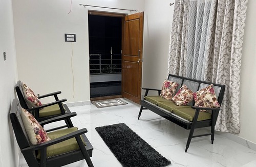 Hyderabad House | Boutique Bungalow 458