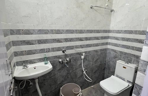Hyderabad House | Boutique Bungalow 458