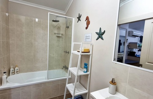 Wongaling Beach House | Boutique Bungalows