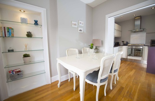 New Town Apartment | Boutique City Centre One Bed Apartment