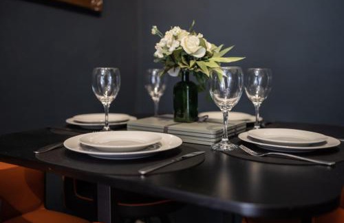 Cleedownton Apartment | Boutique family apartment in celebrity village.