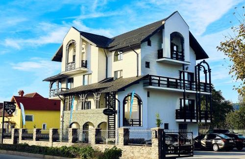 Curtea De Arges House | Boutique Hotel Casa Medievala