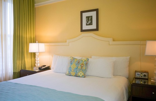 Goose Hollow Hotel | Boutique Hotel in Central Portland! Four Modern Units, Near Portland Art Museum!