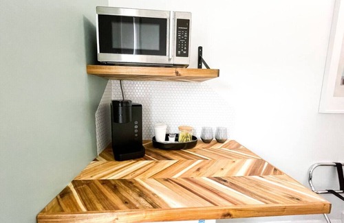 Thunder Bay Apartment | Boutique Hotel - Suite #4 Single
