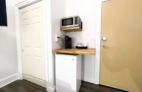 Thunder Bay Apartment | Boutique Hotel - Suite #6 Queen