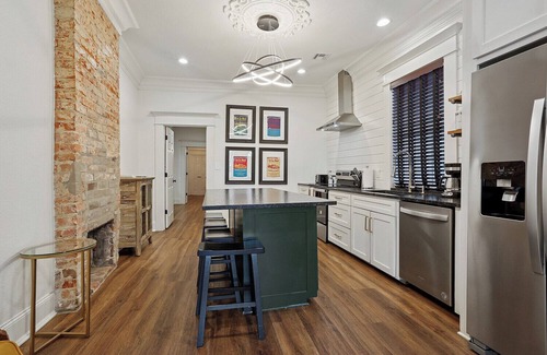 Tulane - Gravier House | Boutique Shotgun Near NOLA Main Attractions