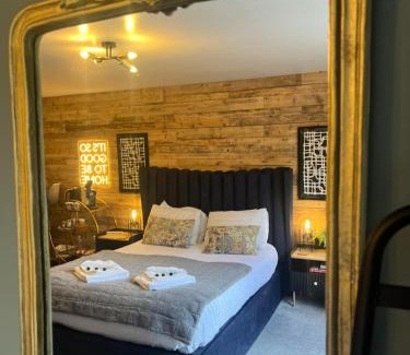 Shrewsbury House | Boutique Shrewsbury Suites