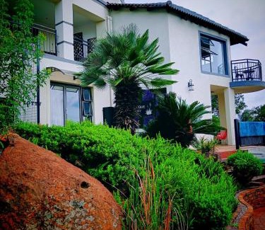 Greater Johannesburg Metropolitan Area Apartment | Boutique Stay