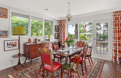 Mount Waverley House | Boutique Stays - That 70s House