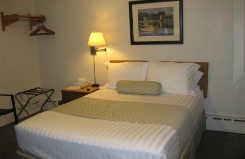 Boyne City Hotel | Boyne City Motel