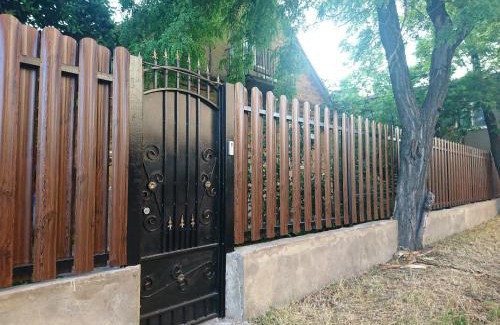 Arcadia House | Bozhur Guest House