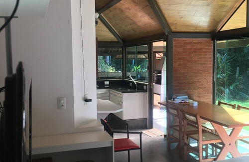 Aguas de Lindoia House | Beautiful little house that accepts pets