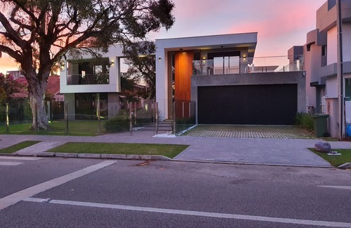 Jurere House | Modern High Standard Mansion on Av. Buzios