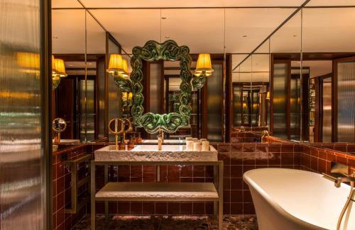 Centro Hotel | Brach Madrid - Evok Collection