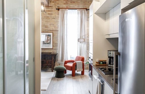 Stratford Apartment | Bradshaw Lofts: The Sandalwood