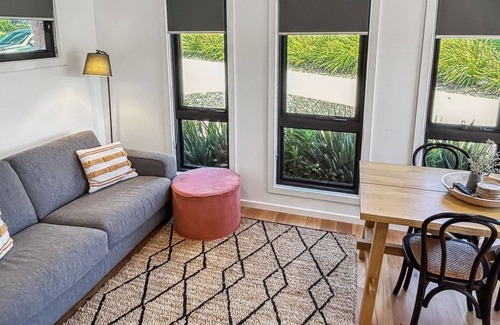 East Jindabyne Apartment | Braeside beautiful lake frontage