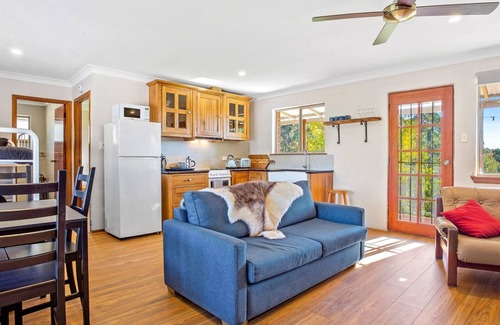 Central Tilba Cabin | Braeside Cabin Two - Alphitonia