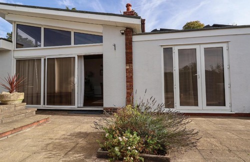 Cuddington House | Bramble Lodge