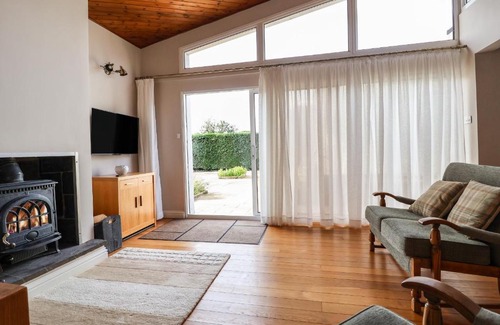 Cuddington House | Bramble Lodge