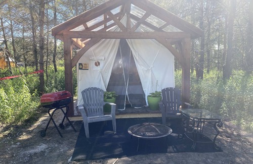 Hepworth House | Brand Glamping Tent, Hepworth, 3 Wooded Acres