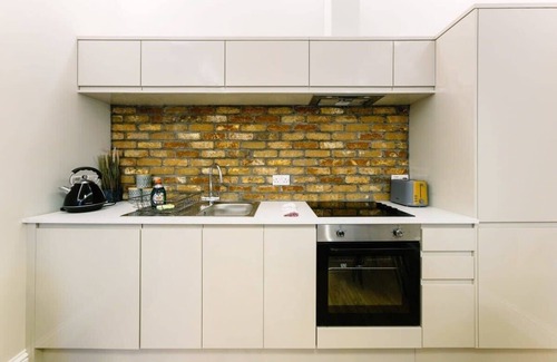 Patchway Apartment | Brand New 1 Bedroom Apartment Close to Cribbs Causeway!