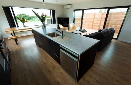 Okitu House | Brand New 2 Bedroom House at the Beach
