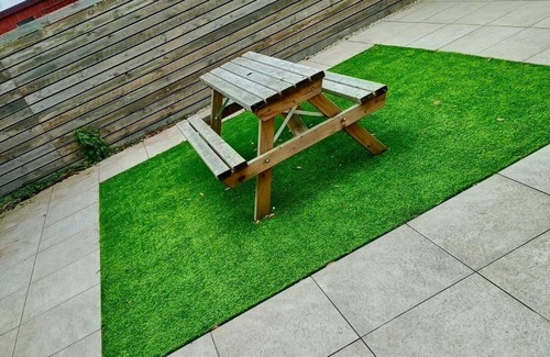 Poole House | Brand NEW 2 bedroom house - garden & parking +wifi