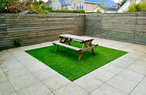 Poole House | Brand NEW 2 bedroom house - garden & parking +wifi