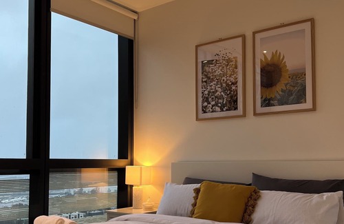 Docklands Apartment | Brand New 2BR Waterfront Docklands/Free Parking
