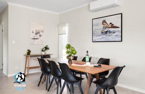 Encounter Bay House | Brand New 3 Bed 2 Bath with Sea Views