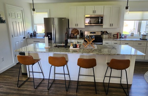 Random Lake House | Brand New 3-bedroom Home in Random Lake with office, quick walk to the beach!