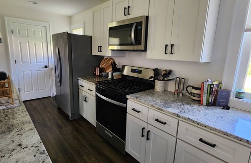 Random Lake House | Brand New 3-bedroom Home in Random Lake with office, quick walk to the beach!