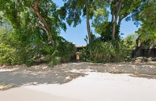 Gibbs Bay Villa | Brand New 3 Bedroom Villa Located on Gibbs Beach in Barbados - Shoestring Villa