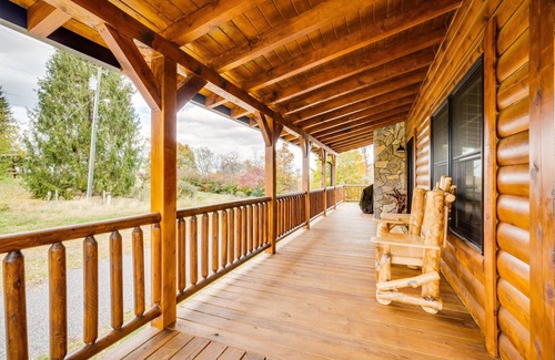 Tyler Cabin | Brand new 3 BR/3BA Log Cabin on 50 Acre Farm with hiking trails.