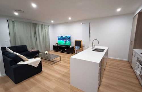Australian Capital Territory House | Brand new 4 Bedroom retreat close to nature reserve
