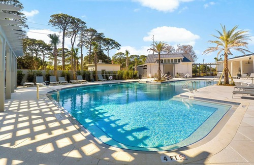 Sandestin House | Brand New 6 Seat Golf Cart ~ Beach, Golf, Tennis, Shops, and Dining