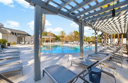Sandestin House | Brand New 6 Seat Golf Cart ~ Beach, Golf, Tennis, Shops, and Dining