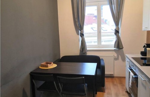 Holesovice Apartment | Brand New Apartments 4.4