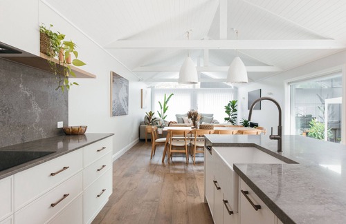 Killcare House | Brand new boutique, bayside cottage w/sauna + plunge pool