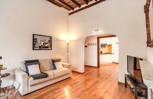 Roman Ghetto Apartment | BRAND NEW BRIGHT & CHARMING FLAT